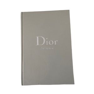 AUTHENTIC Dior Fashion Book 💋